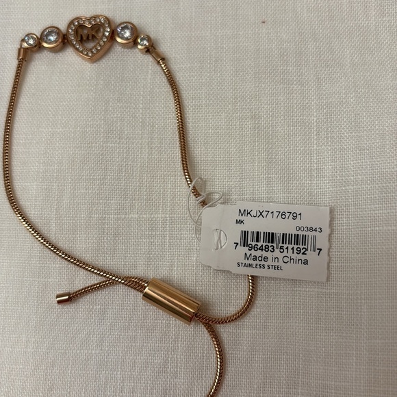 NWT Michael Kors Love is in the air adjustable bracelet. - Picture 4 of 5